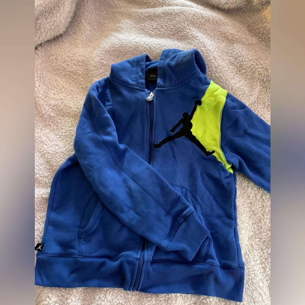 Jordan Sweater⛹️‍♂️